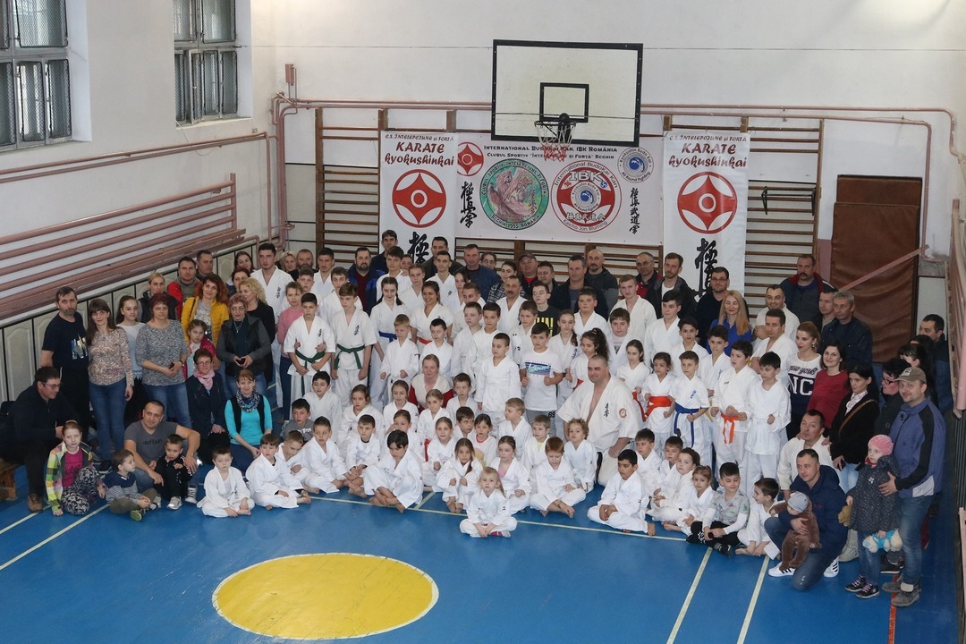 Karate kyokushinkai la Reghin - C.S. "Înțelepciune și Forță"