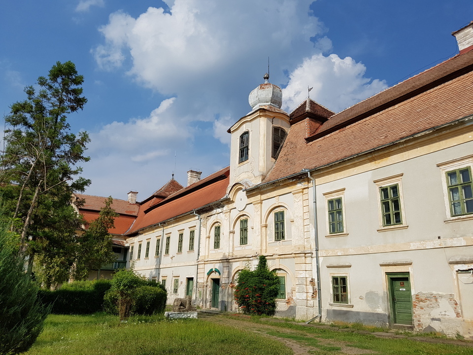 Castelul Rákóczi-Bornemisza de la Gurghiu